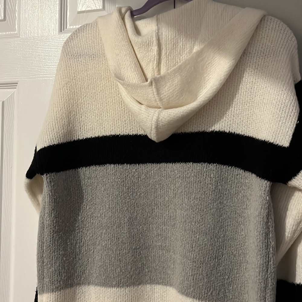 Very nice sweater coat